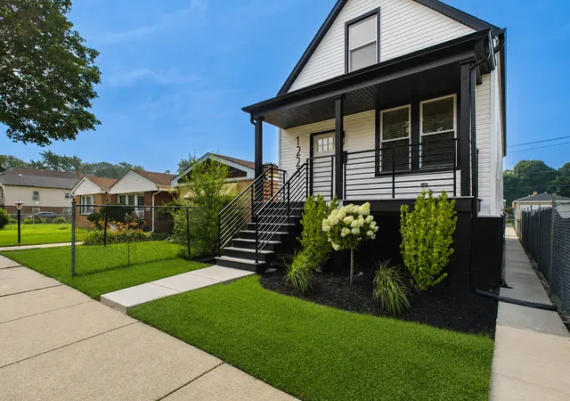 Photo 3 of Single family home for sale at 1223 W 112th Street, Chicago, IL 60643 | MLS# 12705718 | Listing updated on 2026-09-01