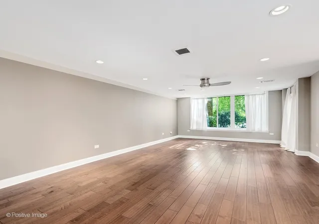 5th image of 1401 Burr Oak Rd #114B, Hinsdale, IL 60521 | MLS# 12705728