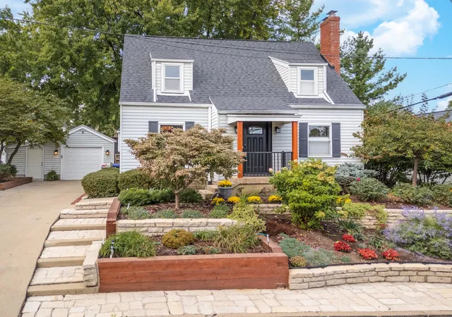 Photo 1 of Single family home for sale at 304 Perrin Ave, Bloomington, IL 61701 | MLS# 12705778 | Listing updated on 2026-08-04