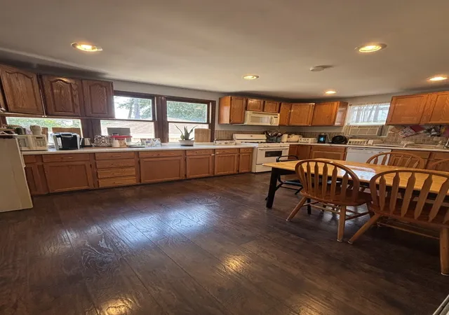 Photo 2 of Single family home for sale at 4825 W Jarlath St, Lincolnwood, IL 60712 | MLS# 12705809 | Listing updated on 2026-08-06