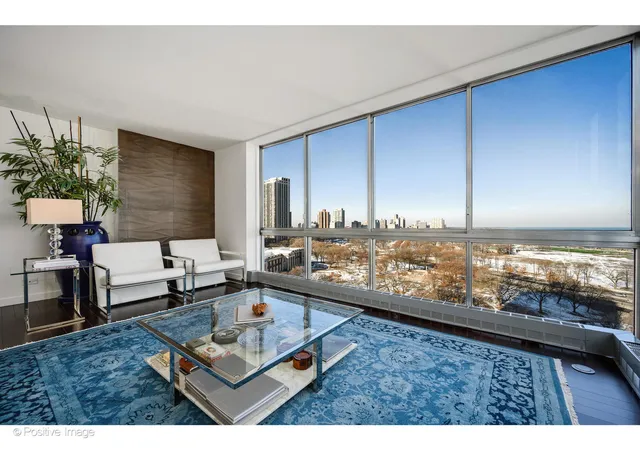 4th image of 1555 N Dearborn Pkwy #14AB, Chicago, IL 60610 | MLS# 12705827