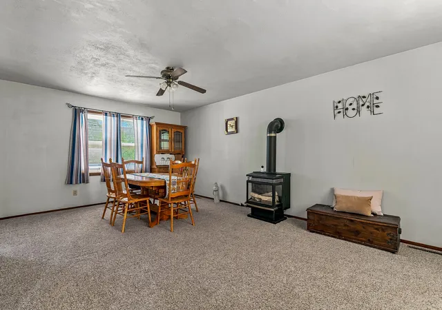 4th image of 1222 7Th Avenue Ct, Silvis, IL 61282 | MLS# 12705835