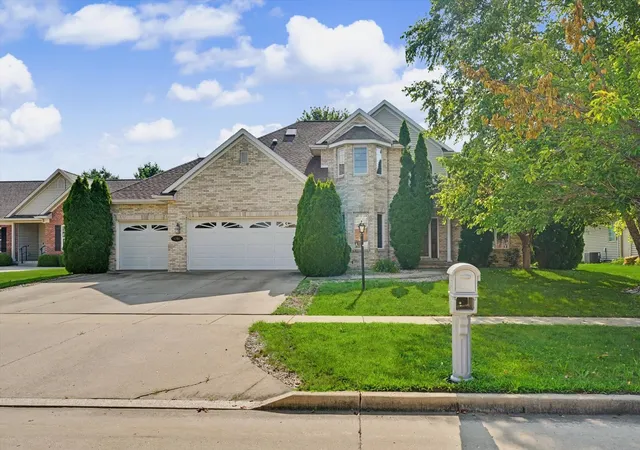 Photo 1 of Single family home for sale at 1808 Vale St, Champaign, IL 61822 | MLS# 12705846 | Listing updated on 2026-09-28