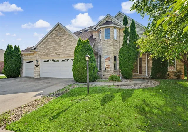 2nd image of 1808 Vale St, Champaign, IL 61822 | MLS# 12705846