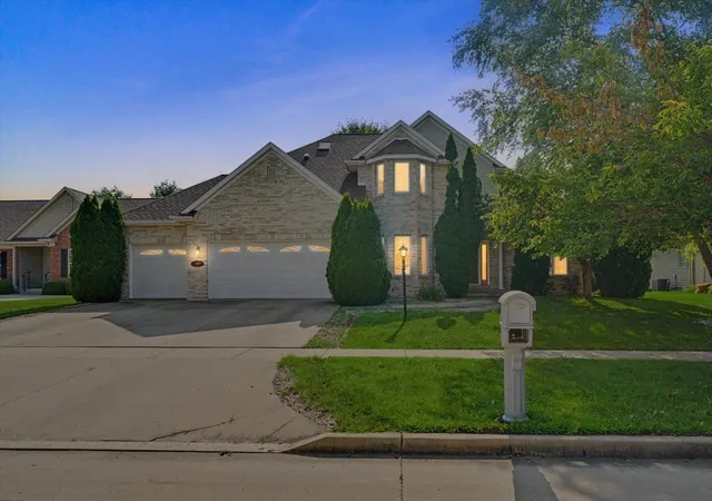 Photo 3 of Single family home for sale at 1808 Vale St, Champaign, IL 61822 | MLS# 12705846 | Listing updated on 2026-09-28