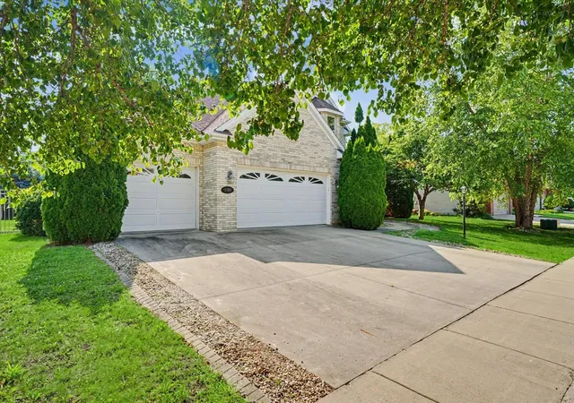 Photo 3 of Single family home for sale at 1808 Vale St, Champaign, IL 61822 | MLS# 12705846 | Listing updated on 2026-09-28