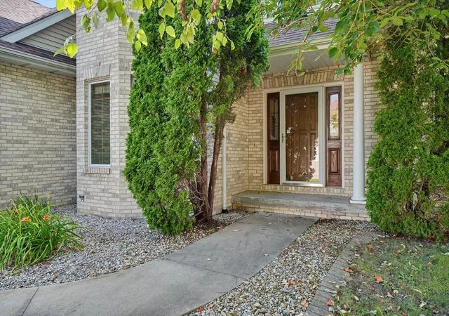Photo 4 of Single family home for sale at 1808 Vale St, Champaign, IL 61822 | MLS# 12705846 | Listing updated on 2026-09-28