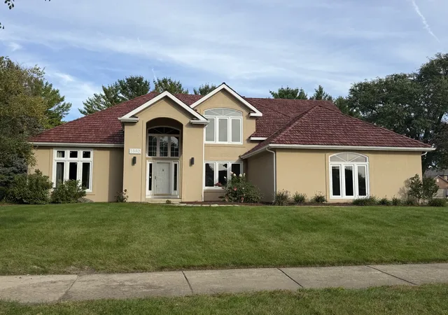 Photo 1 of Single family home for sale at 1660 Whistler Ct, Naperville, IL 60564 | MLS# 12705881 | Listing updated on 2026-10-10