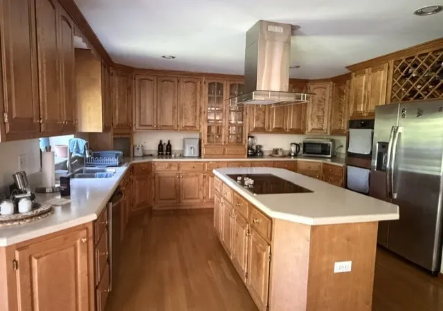 Photo 2 of Single family home for sale at 1660 Whistler Ct, Naperville, IL 60564 | MLS# 12705881 | Listing updated on 2026-09-22