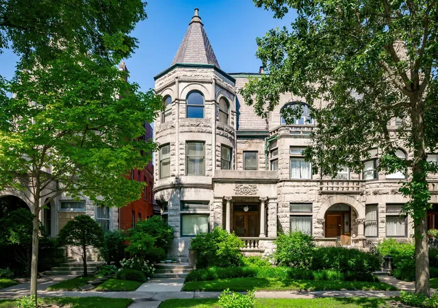 Single family home for sale at 4942 S Ellis Ave, Chicago, IL 60615 | MLS# 12705893