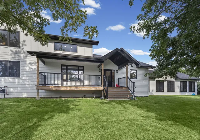 Photo 4 of Single family home for sale at 8501 S 84th Avenue, Hickory Hills, IL 60457 | MLS# 12705898 | Listing updated on 2026-08-25