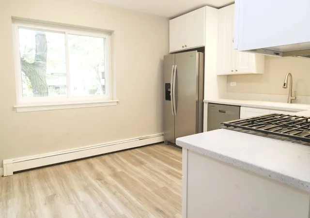 Photo 4 of Condo for sale at 1311 S Finley Rd #213, Lombard, IL 60148 | MLS# 12706014 | Listing updated on 2026-09-24