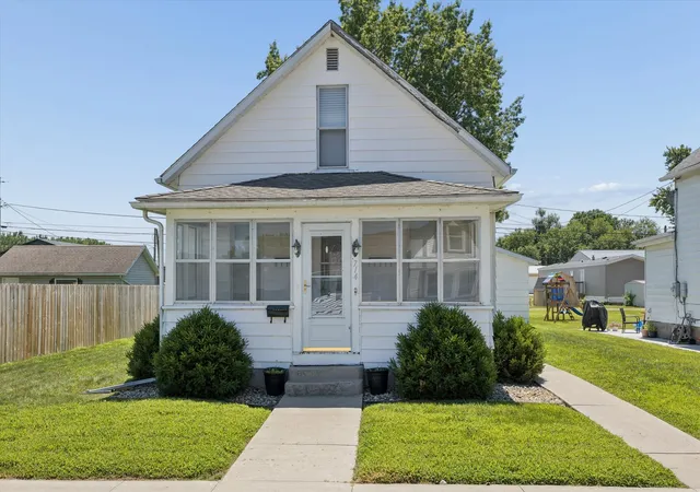 1st image of 714 19th Ave, Fulton, IL 61252 | MLS# 12706110
