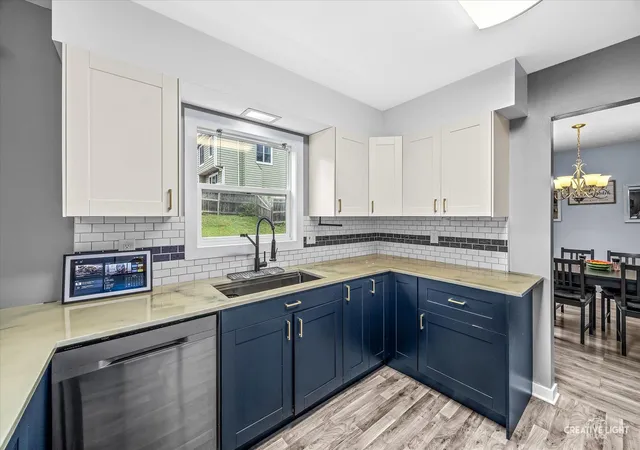 Photo 2 of Single family home for sale at 1572 Andover Ave, St. Charles, IL 60174 | MLS# 12706148 | Listing updated on 2026-09-20