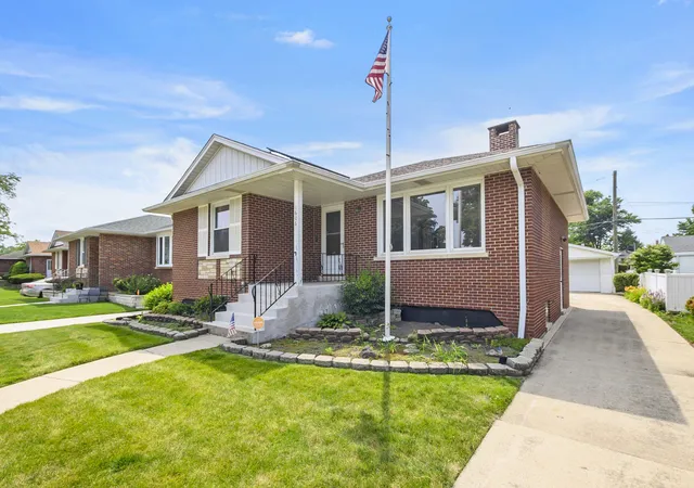 2nd image of 1606 Kensington Ave, Westchester, IL 60154 | MLS# 12706154