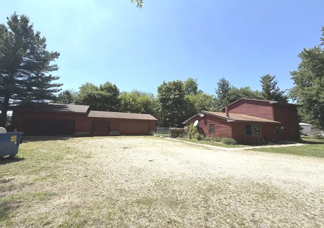Photo 1 of Single family home for sale at 737 A Searls Rd, Amboy, IL 61310 | MLS# 12706236 | Listing updated on 2026-10-07
