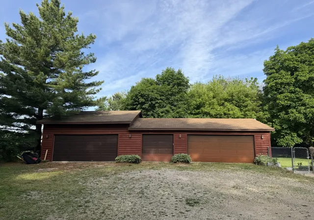 Photo 3 of Single family home for sale at 737 A Searls Rd, Amboy, IL 61310 | MLS# 12706236 | Listing updated on 2026-10-07