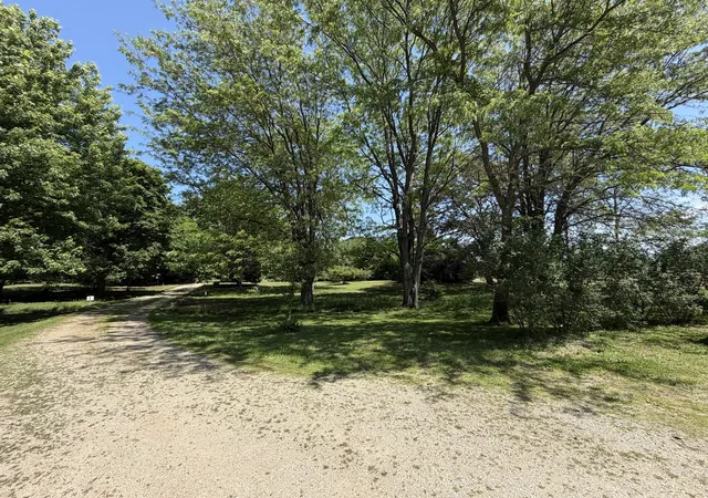 Photo 4 of Single family home for sale at 737 A Searls Rd, Amboy, IL 61310 | MLS# 12706236 | Listing updated on 2026-10-07