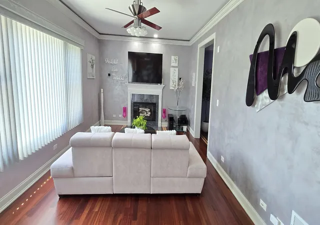 Photo 4 of Single family home for sale at 877 John St, Bensenville, IL 60106 | MLS# 12706399 | Listing updated on 2026-08-10