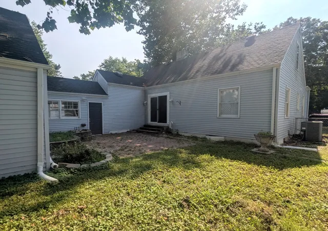 5th image of 1460 S 6th Avenue, Kankakee, IL 60901 | MLS# 12706410