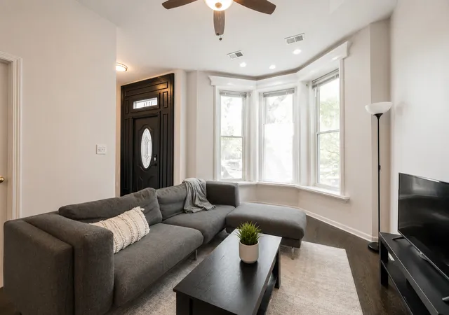 Photo 3 of Sale Pending at 1234 W Huron St, Chicago, IL 60642 | MLS# 12706459 | Listing updated on 2026-08-27