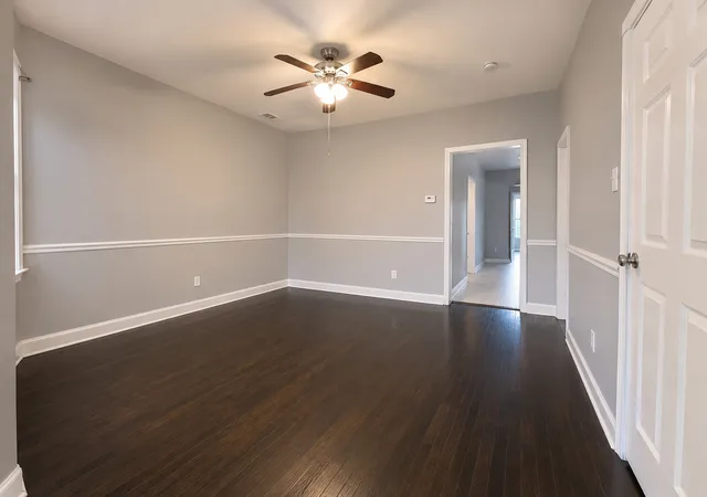 Listing Photo 4 - Condo for sale in building located at 1040 N Lawndale Ave, Chicago, IL 60651