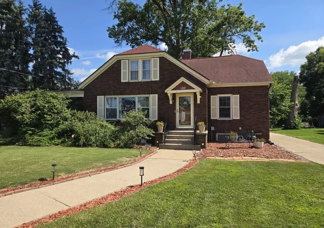 1st image of 807 W 2nd St, Rock Falls, IL 61071 | MLS# 12706618