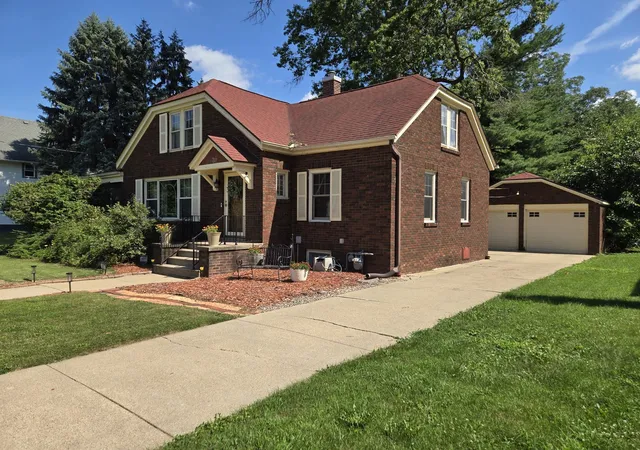 2nd image of 807 W 2nd St, Rock Falls, IL 61071 | MLS# 12706618