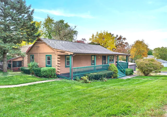 Photo 1 of Single family home for sale at 50 Highview Ave, Fox Lake, IL 60020 | MLS# 12706644 | Listing updated on 2026-10-29