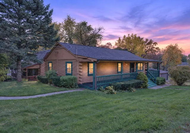 Photo 2 of Single family home for sale at 50 Highview Ave, Fox Lake, IL 60020 | MLS# 12706644 | Listing updated on 2026-10-29