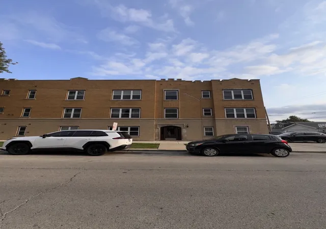 Photo 2 of Condo for sale at 7229 W Palmer St #G, Elmwood Park, IL 60707 | MLS# 12706646 | Listing updated on 2026-09-15