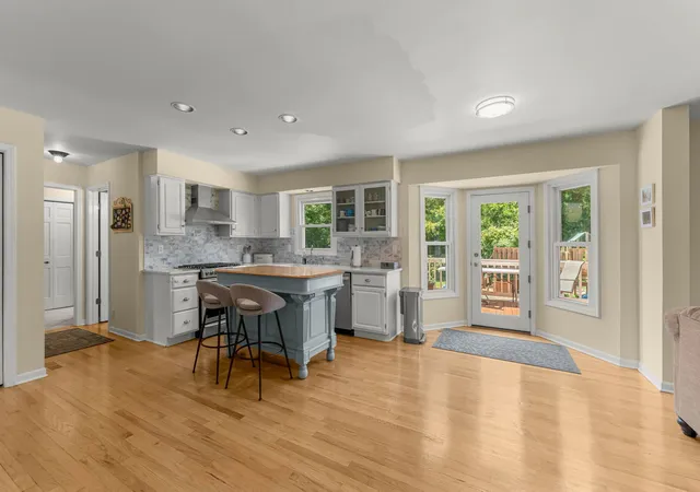 Photo 4 of Single family home for sale at 5n512 Buckskin Trl, St. Charles, IL 60175 | MLS# 12706654 | Listing updated on 2026-09-12