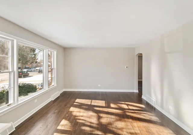 4th image of 752 E 164Th St, South Holland, IL 60473 | MLS# 12706673