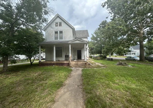 Photo 1 of Single family home for sale at 227 S Plum St, Havana, IL 62644 | MLS# 12706693 | Listing updated on 2026-08-09