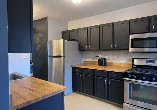 9th image of 4834 W Henderson St #2B, Chicago, IL 60641 | MLS# 12706718
