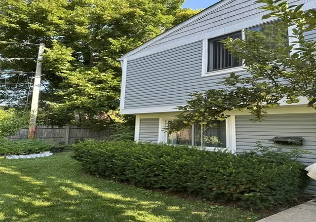 1st image of 889 Oxford Pl #889, Wheeling, IL 60090 | MLS# 12706772