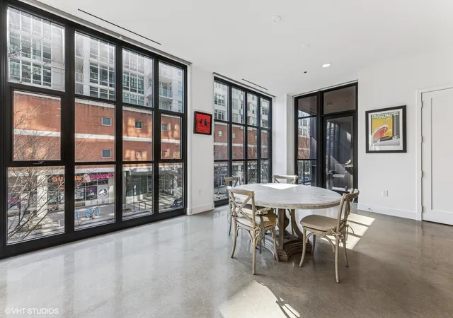 Photo 4 of Condo for sale at 900 W Washington Blvd #202, Chicago, IL 60607 | MLS# 12706853 | Listing updated on 2026-10-07