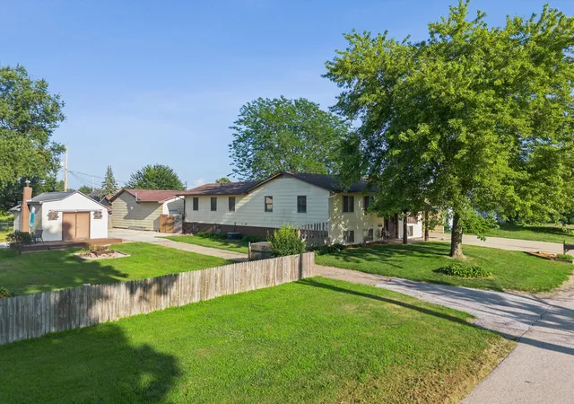 2nd image of 710 3rd St, Colona, IL 61241 | MLS# 12706916