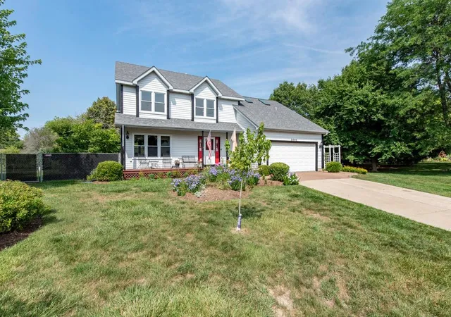 Photo 2 of Sale Pending at 3002 Highland Ct, Winthrop Harbor, IL 60096 | MLS# 12706924 | Listing updated on 2026-09-19