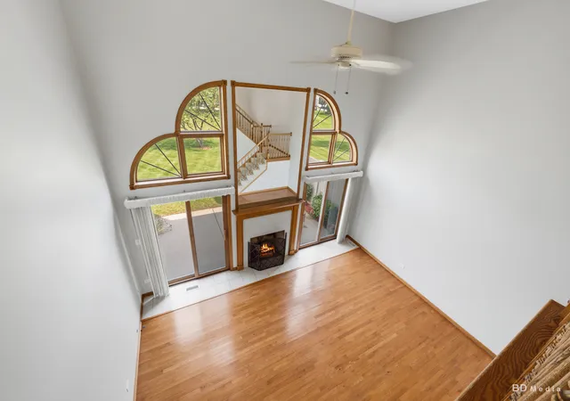 Photo 4 of Townhouse for sale at 8616 Bantry Blvd, Tinley Park, IL | MLS# 12707055 | Listing updated on 2026-09-20