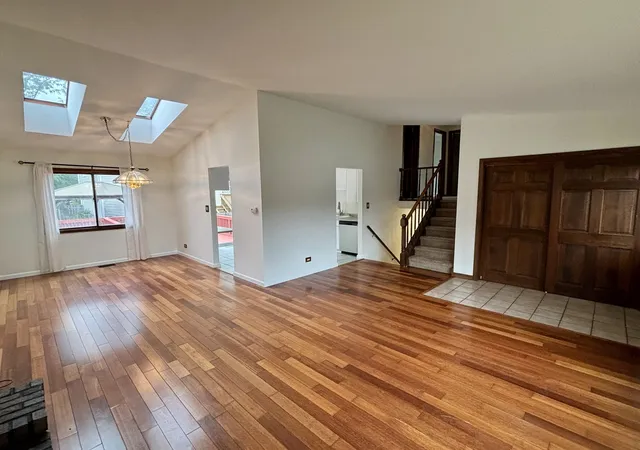 2nd image of 1450 Sturbridge Ct, Hoffman Estates, IL 60192 | MLS# 12707195