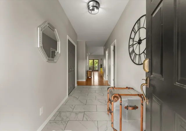 Photo 4 of Single family home for sale at 1807 Cypress Pointe Ct, Mahomet, IL 61853 | MLS# 12707333 | Listing updated on 2026-10-06