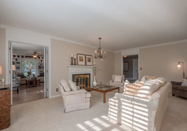 Photo 4 of Single family home for sale at 921 Ray St, Geneva, IL 60134 | MLS# 12707345 | Listing updated on 2026-10-01