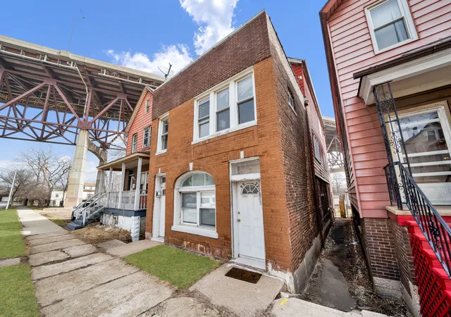 12th image of 9953 S Avenue M W, Chicago, IL 60617 | MLS# 12707346