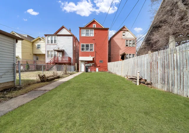 2nd image of 9953 S Avenue M W, Chicago, IL 60617 | MLS# 12707346
