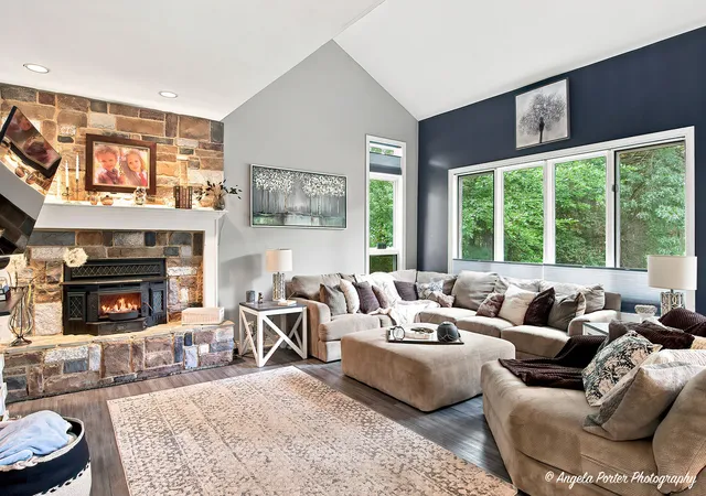 4th image of 2001 Villanova Dr, Johnsburg, IL 60051 | MLS# 12707352