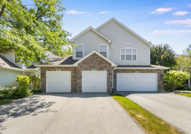 Condo for sale at 3089 Kentshire Cir #3089, Naperville, IL 60564 | MLS# 12707404