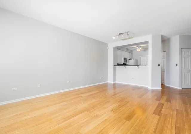 Photo 4 of Condo for sale at 3089 Kentshire Cir #3089, Naperville, IL 60564 | MLS# 12707404 | Listing updated on 2026-08-06