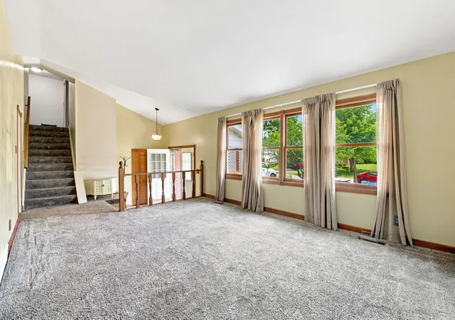5th image of 337 Huntington Wy, Bolingbrook, IL 60440 | MLS# 12707409