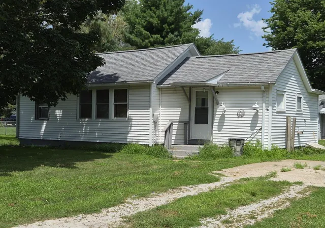 Photo 1 of Multi family home for sale at 1405 S 1/2 19 Ave, Viola, IL 61486 | MLS# 12707475 | Listing updated on 2026-08-30